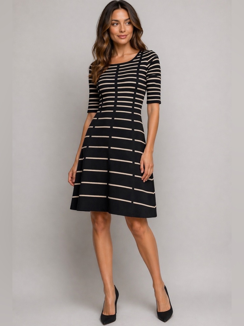 ✨🖤 NWT Taylor Striped Fit & Flare Dress – Classic Chic! 🖤✨